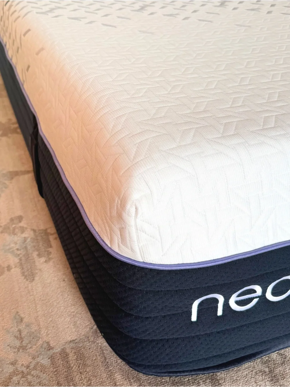 Nectar Luxe Hybrid Mattress - White and Gray